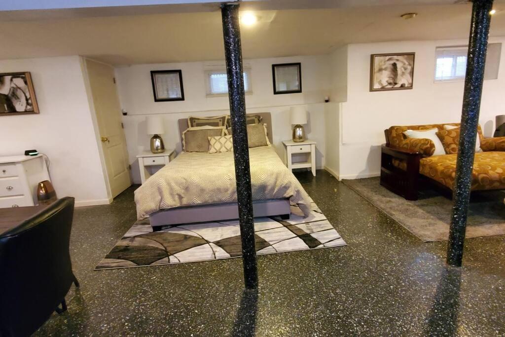 Cozy Studio; Lower Level Unit Nueva York