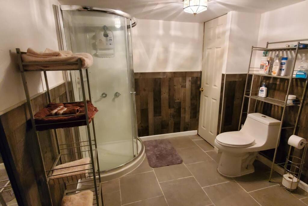 Apartamento Cozy Studio; Lower Level Unit