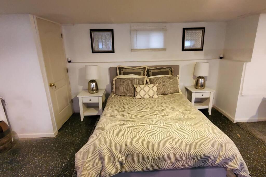 Apartamento Cozy Studio; Lower Level Unit